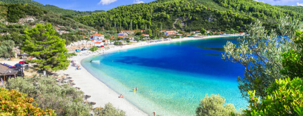 Scopello e Skopelos: due anime del Mediterraneo tra scogli, borghi e mare